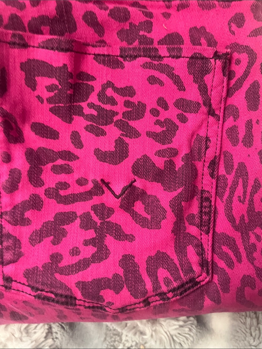 Hudson Jeans Bright Pink and Dark Fuchsia Leopard Print Denim - Picture 9 of 12